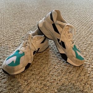 Reebok Aztrek OGs Women's 7.5